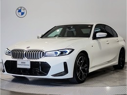 BMW 3シリーズ 320i Mスポーツ 後期モデル　ブラックハーフレザーシート