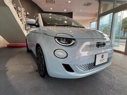 フィアット 500e Icon 当社DEMOアップ　純正ナビ　バックカメラ