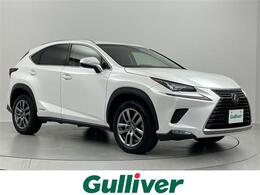 レクサス NX 300h バージョンL 4WD 禁煙車　マークレビンソン