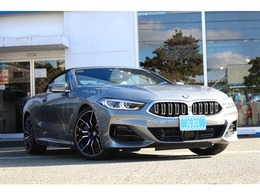 BMW 8シリーズカブリオレ 840i エクスクルーシブ Mスポーツ 