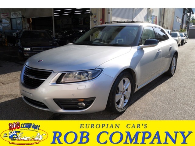 SAAB9-5のファイナルモデルが入庫しました☆ヨーロッパではturbo4と呼ばれています☆全長501cmの堂々たるフォルムですね☆装備も高額オプション満載です☆是非、現車を見にお越しください☆
