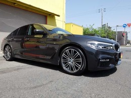 BMW 5シリーズ 523i Mスポーツ 黒革1オ-ナ-禁煙/360度モニタ-/ACCクルコン