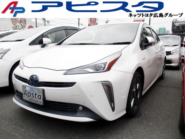 こんにちはアピスタ蔵王店です。純正9型フルセグSDナビ・バックガイドモニター・ビルトインETC付の、当社グループ会社「ネッツトヨタ広島」下取り車です。