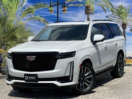 キャデラック エスカレード ホワイト スポーツ エディション 4WD 30台限定車・黒革シート・AppleCarPlay・サ