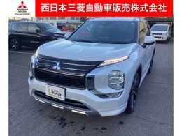 三菱 アウトランダー PHEV 2.4 P 4WD サンルーフ・全周囲カメラ・メモリーナビ