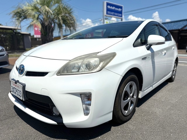 人気のプリウス！！純正ナビTV、バックカメラ、ETC！！