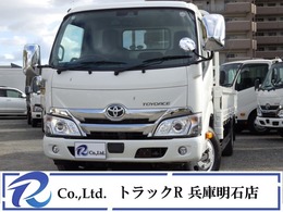 トヨタ トヨエース 平ボディ　積載2t　総重量4765kg 荷台435/178/38　外寸599/188/214