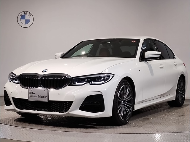 320d xDrive Msport が入庫しました。アルピンホワイトのお車です。