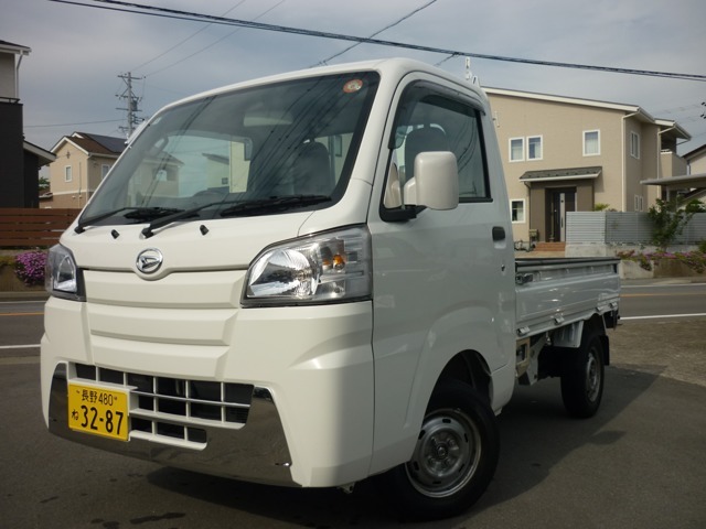 認証工場完備！国家二級整備士による安心の整備で愛車をトータルサポートいたします！