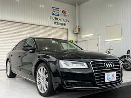 アウディ A8 4.0 TFSI クワトロ 4WD 後期型　デザインセレクション