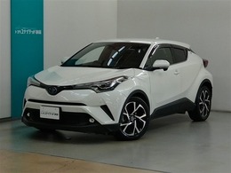 トヨタ C-HR ハイブリッド 1.8 G LEDヘッドライト　スマートキー付き