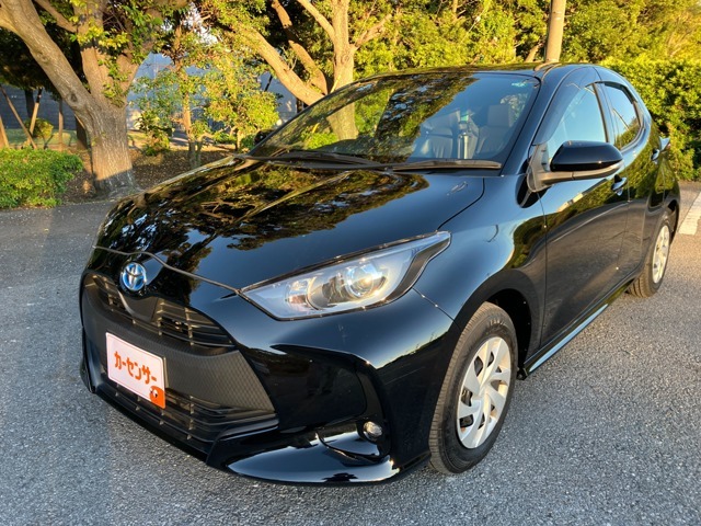 令和3年式ヤリスハイブリッド黒グレードX入荷しました！