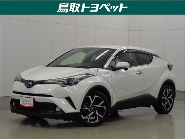 個性的なデザインがカッコ良いコンパクトSUV！スポーティな走りも魅力♪♪燃費の良いHV！ドラレコ付き