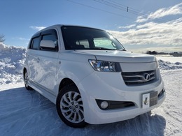 トヨタ bB 1.3 Z Qバージョン 4WD 新規車検　Bカメ