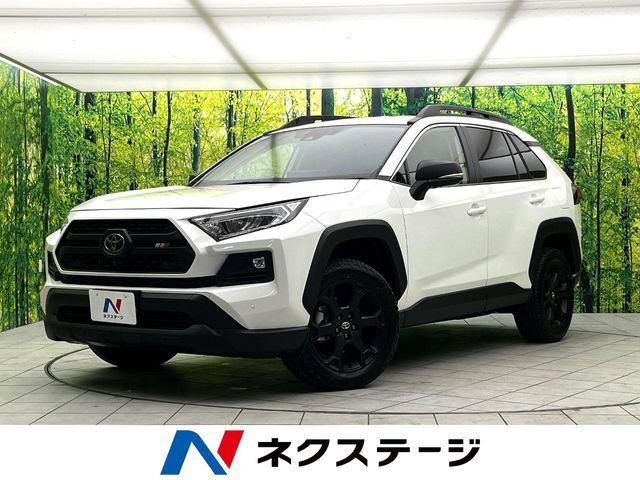 禁煙車　4WD　全周囲カメラ　衝突被害軽減システム　レーダークルーズ