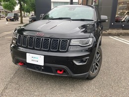 ジープ グランドチェロキー トレイルホーク 4WD 