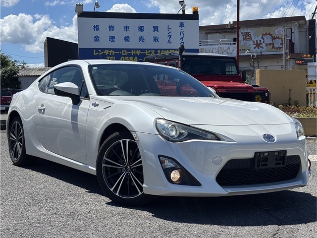 トヨタ　86　GT　MT6　ディーラー車　ワンオーナー　ディーラー記録簿有　入庫致しました！