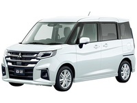 三菱 デリカD：2