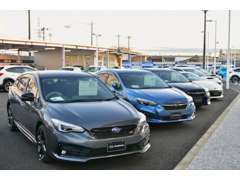 県内最大規模の展示スペースで人気の車両を多数取り揃えております！！