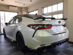 CAMRY TRD Wind Chill Pearl/Midnight Black Metalic Two-Tone