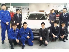 元気の良さは自信あり！個性豊かな6名の販売スタッフがお客様の車選びをしっかりサポートいたします！