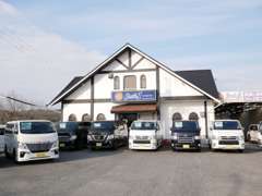 これまで多数の販売実績がございます。「質の良い商用車を安く」をモットーに日々頑張っております。
