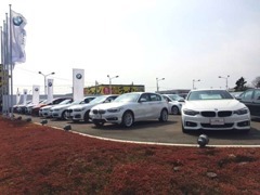 ◆2年間走行距離無制限保証又は1年間走行距離無制限保証。BMW認定中古車保証が大きな満足をお約束します。