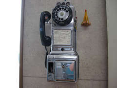 U.S.シカゴ市の公衆電話です。なんと驚きの使用可能状態です！アナタからのお電話おまちしています♪