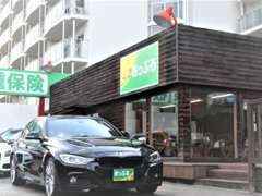 厳選した輸入中古車を多数展示！お得な車両多数あり！