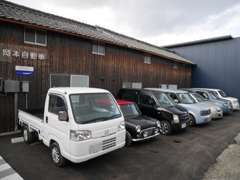 ご来店、問合せお待ちしております。駐車場完備で案内いたします