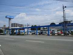 ネッツトヨタ福岡（株）最大の敷地面積と約100台を展示しております。VOXY・ヴェルファイアはお任せください！