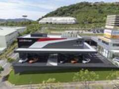 トヨタカローラ広島GR　Garage　西風新都
