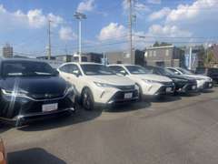 愛知トヨタの看板車種クラウンだけでなく軽からミニバン、SUVまで幅広くご用意しております！見ごたえありますよ♪