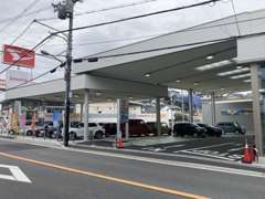 店舗入り口です。当店は奈良県生駒市にございます。