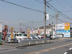 ご来店の際は、ご連絡頂ければ道順をご説明させて頂きます♪