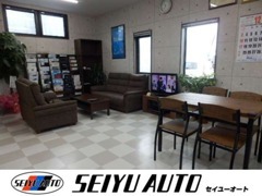 中古車販売以外にも新車販売・一般整備修理・車検・鈑金・注文販売等も行っておりますのでお気軽にご相談ください。