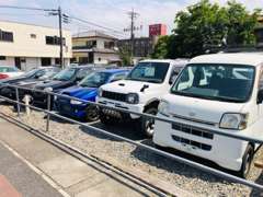 軽自動車から普通車まで幅広い在庫をご用意しております。展示場にないお車もご用意できますので、ご相談下さい。