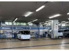 工場も付いており、車検、点検等お待ちいただいている間に作業いたします。