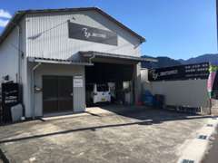 T・Y　motorsの本社「尾鷲店」となります。