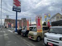 各メーカーの新車が豊富！中古車との比較もできますよ！