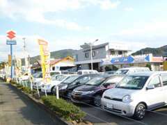 セダン、ミニバン、コンパクト、輸入車、軽自動車等幅広く取り扱っております。店頭のお車でご満足頂けなければお探し致します。