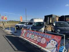 経験豊富なスタッフがお車選びのお手伝いを致します。