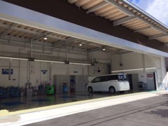 国家資格整備士が常駐する指定整備工場完備。購入後も安心が続きます。