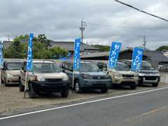 《展示車両が充実》人気車種をご用意しております！国産車・輸入車問わずお気軽にお問合せください