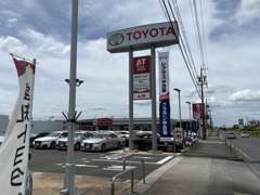 レクサス・クラウン専門店なので多くの車両をご覧いただけます。