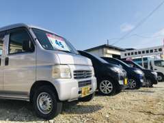 ■展示場にはカーセンサーに載っていないお車も多数展示しております♪格安4WD車がズラリと展示中！！