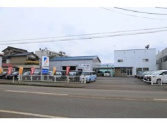 小林自動車要町店では、新車・未使用車から高年式中古車まで幅広いラインナップを展示しております。