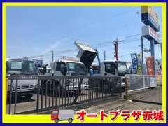 ★トラック展示場は埼玉県深谷市折之口406番地★事務所と場所が異なりますのでご注意ください！