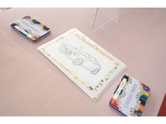 店内にはキッズコーナーもございますので、お子様連れも大歓迎です☆彡是非ご家族でお越しくださいませ！
