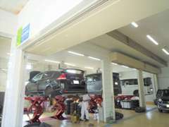 Honda Cars 川越 本庄南店 での整備風景です。